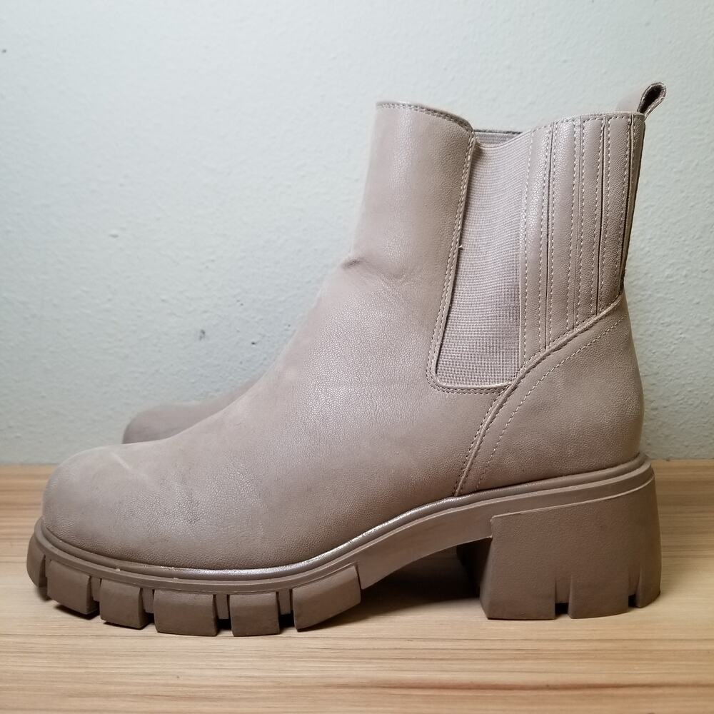 Stylish Tan Ankle Boots for Women